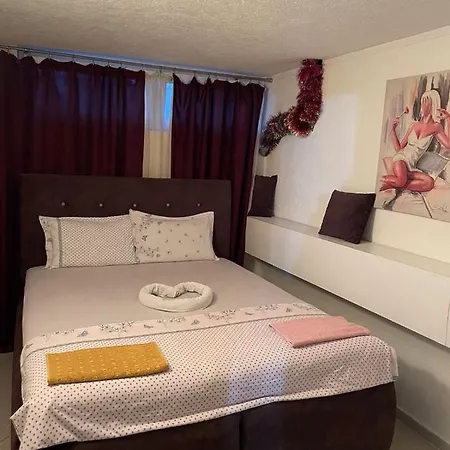 Apartman Stannadanviolet *