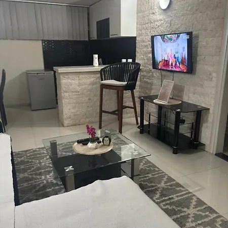 Stannadanviolet * Podgorica